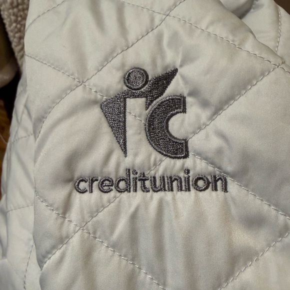 L.L. Bean Women's 2XL Primaloft Coat with Fleece Lining - Picture 15 of 15